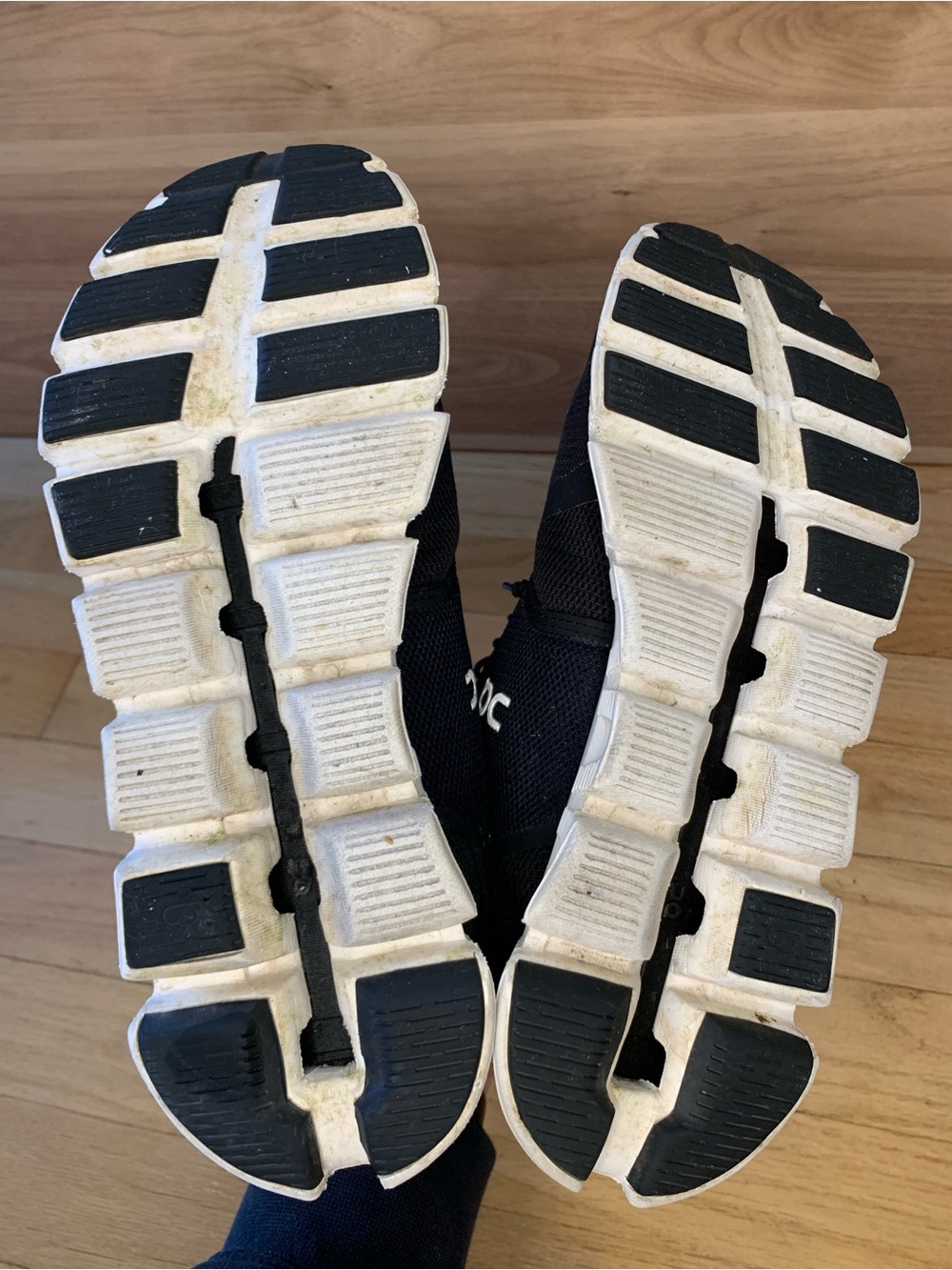 On Cloud Black Women's Sneakers - Size 9.5 - Picture 7 of 8